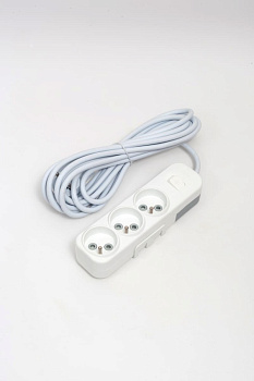 Удлинитель 3вх с защитными шторками с включателем UPS ELBI Myra 527-010205-315